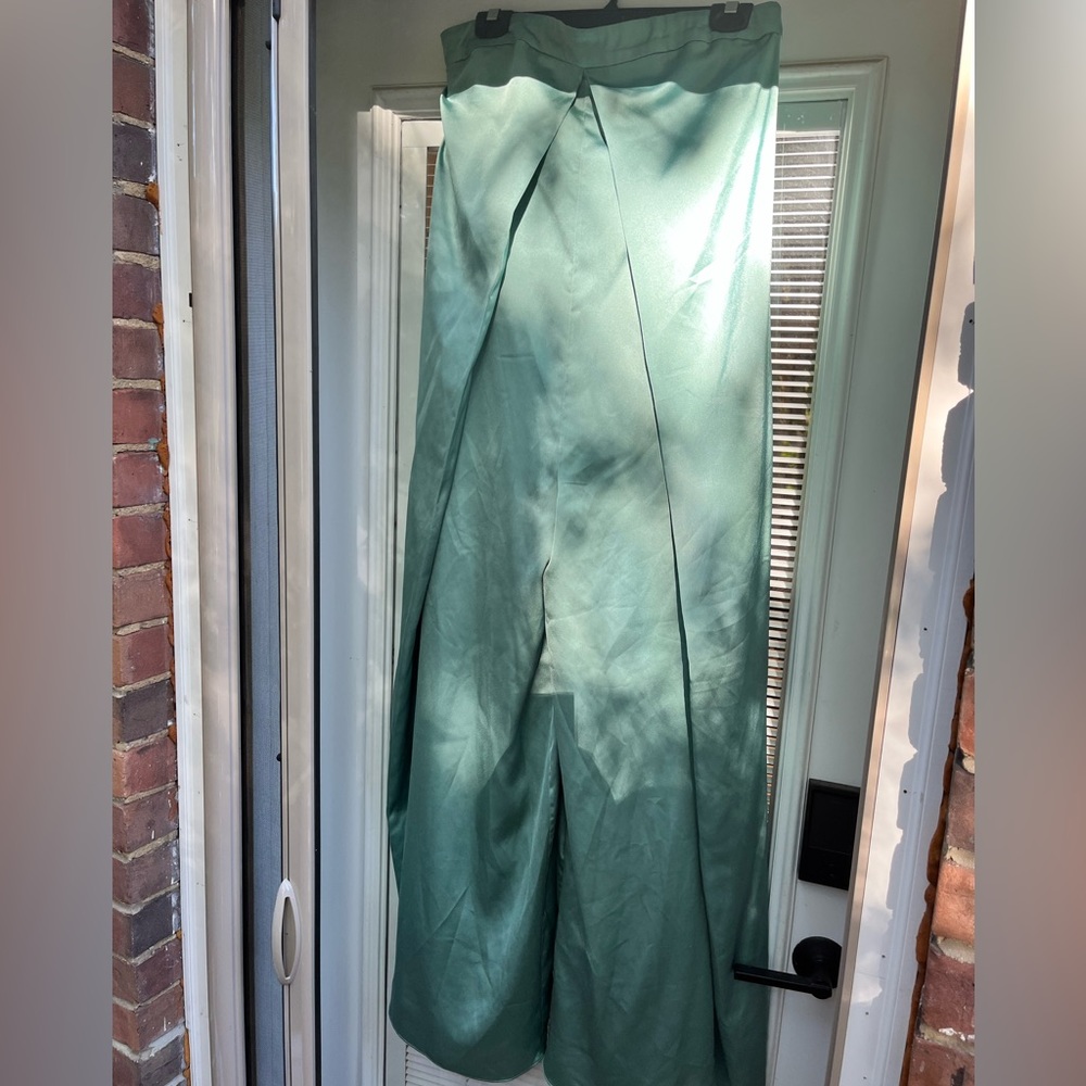 Fame and Partners STUNNING women’s sz 6 strapless jumpsuit, seafoam green/blue